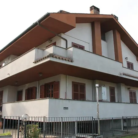 Apartment A Casa Di Zoe - Stopping Point For Bike And Moto - Parcheggio Privato Gratis